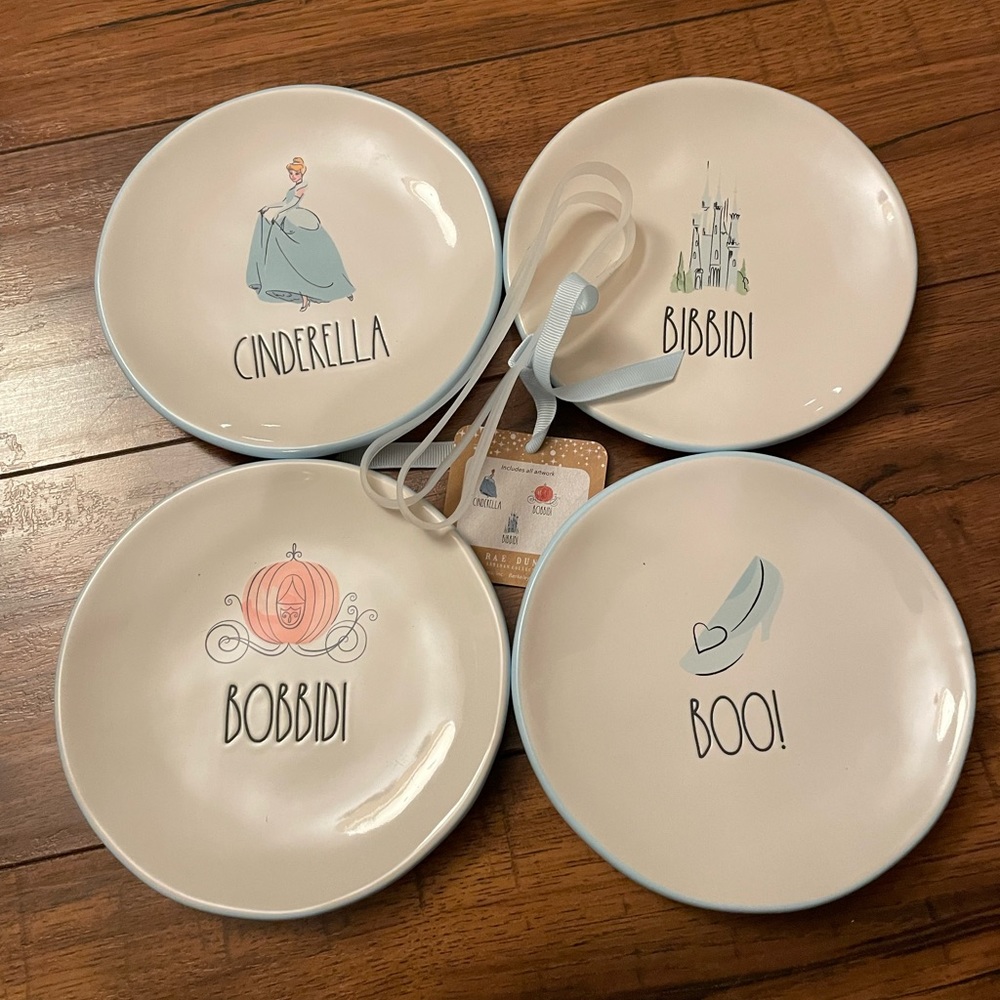 Rae Dunn Disney set 4 Cinderella appetizer plates